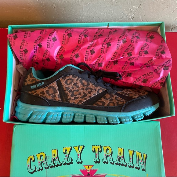 Crazy Train Leopard Turquoise Blue Black Tennis Shoes Lace Up Size 9 Sneakers - Picture 3 of 12